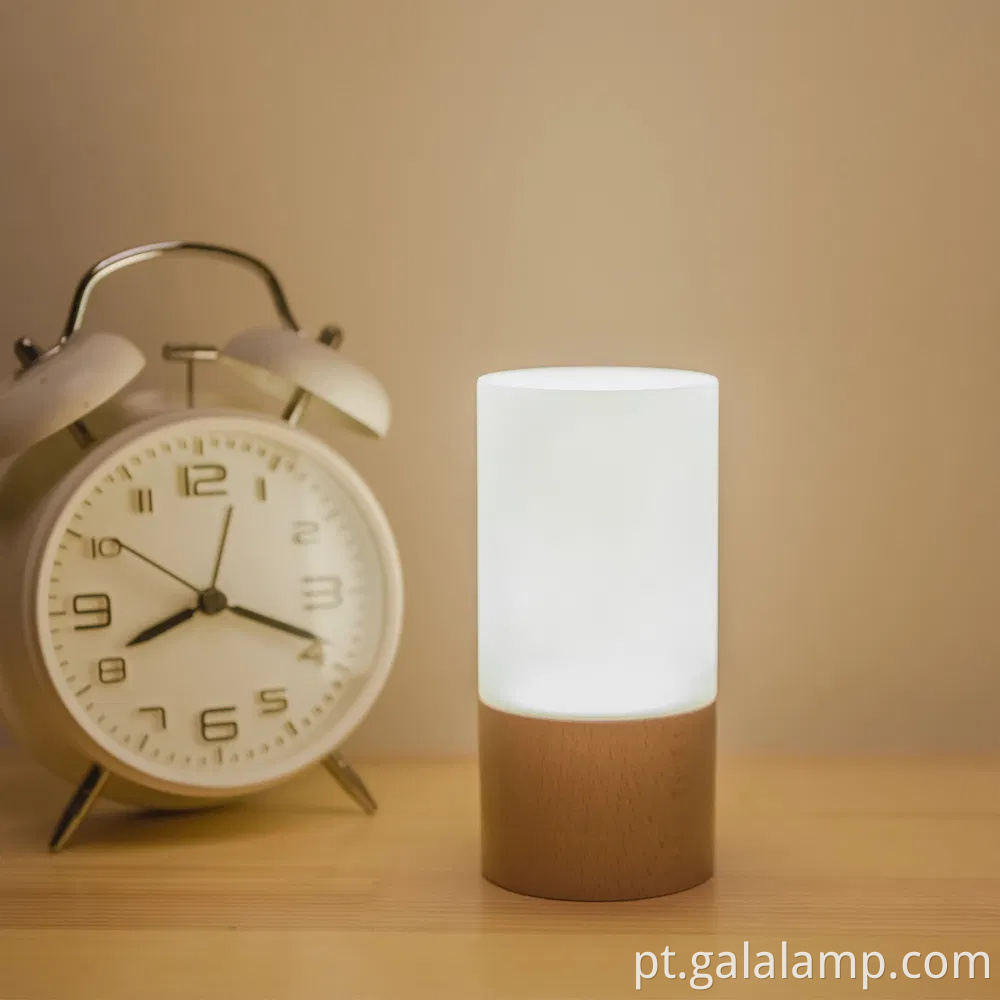 Luz noturna inovadora de madeira sólida para decoração de casa